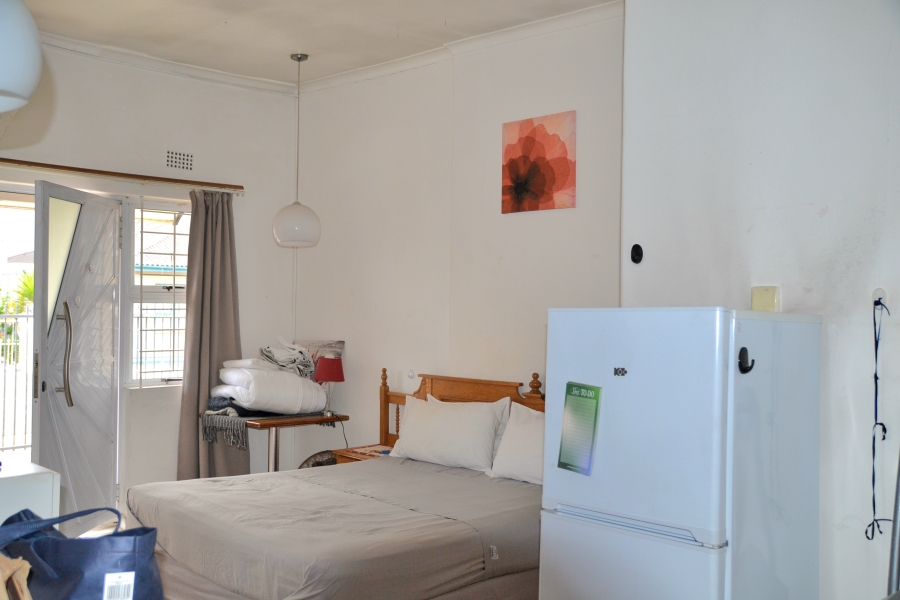 4 Bedroom Property for Sale in Rondebosch East Western Cape